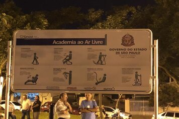 Foto - Inauguração da Academia ao Ar Livre no Dinapoli II 