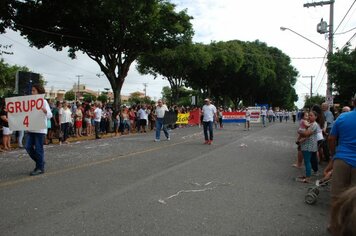 Foto - Desfile Cívico - 69º Aniversário de Cerquilho 
