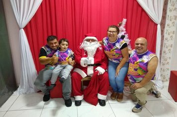 Foto - Papai Noel na Praça das Mangueiras