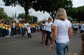 Foto - Desfile Cívico - 69º Aniversário de Cerquilho 