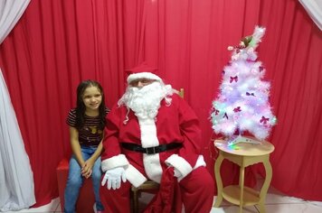 Foto - Papai Noel na Praça das Mangueiras