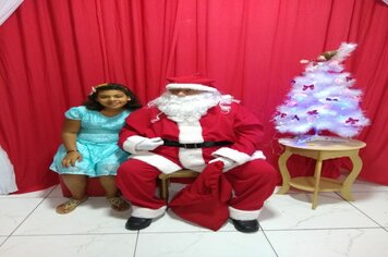 Foto - Papai Noel na Praça das Mangueiras