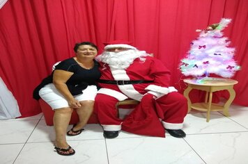 Foto - Papai Noel na Praça das Mangueiras