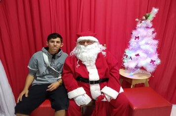 Foto - Papai Noel na Praça das Mangueiras