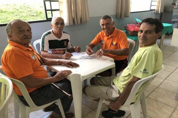 Foto - Torneio de Jogos de Mesa da Melhor Idade - Aniversário de 69 anos de Cerquilho