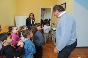 Foto - Projeto Conhecendo Nossa Cidade - Visita dos alunos da EMEI Noêmia na prefeitura