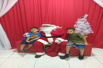 Foto - Papai Noel na Praça das Mangueiras