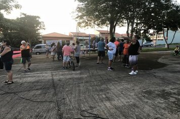 Foto - Inauguração da Academia ao Ar Livre no Dinapoli II 