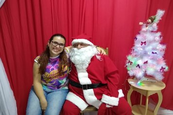 Foto - Papai Noel na Praça das Mangueiras
