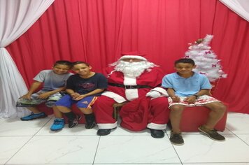 Foto - Papai Noel na Praça das Mangueiras