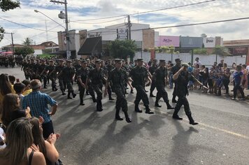 Foto - Desfile Cívico - 69º Aniversário de Cerquilho 