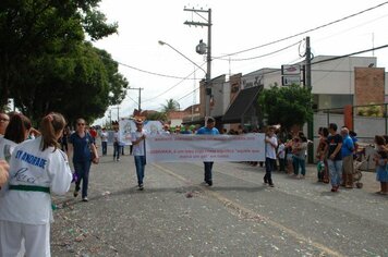 Foto - Desfile Cívico - 69º Aniversário de Cerquilho 