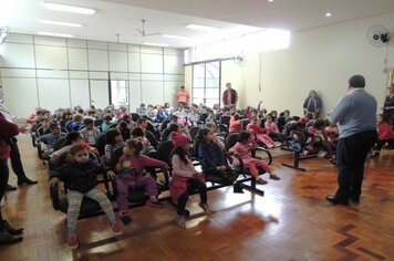 Foto - Projeto Conhecendo Nossa Cidade - Visita dos alunos da EMEI Noêmia na prefeitura