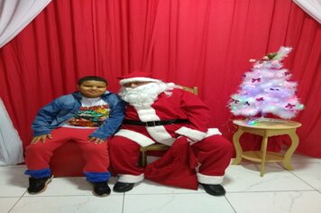 Foto - Papai Noel na Praça das Mangueiras