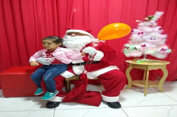 Foto - Papai Noel na Praça das Mangueiras