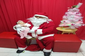 Foto - Papai Noel na Praça das Mangueiras