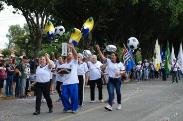 Foto - Desfile Cívico - 69º Aniversário de Cerquilho 