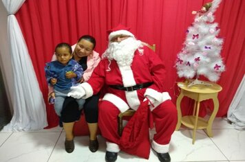 Foto - Papai Noel na Praça das Mangueiras