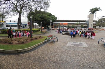 Foto - Projeto Conhecendo Nossa Cidade - Visita dos alunos da EMEI Noêmia na prefeitura