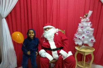 Foto - Papai Noel na Praça das Mangueiras