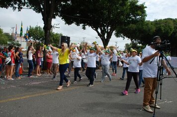 Foto - Desfile Cívico - 69º Aniversário de Cerquilho 