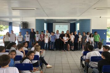 Foto - Reativação do Laboratório da Escola João Toledo - Cerquilho 69 anos 