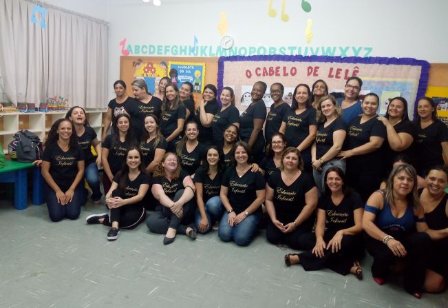 Exposição da EMEII Davina Morêra