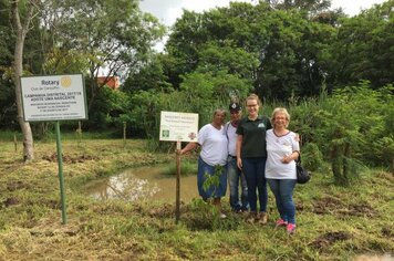 Prefeitura realiza plantio de mudas em nascente em homenagem ao Dia Mundial da Água