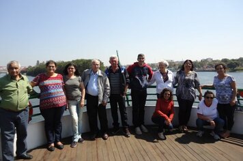 Integrantes do Centro de Convivência do Idoso passeiam em Barra Bonita