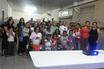 Oficina com Famílias do CRAS Cerquilho recebe palestra sobre Educação