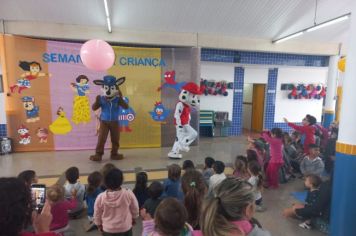 Escolas realizam festividades em comemoração ao dia das crianças