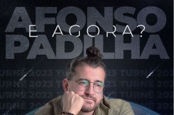 Humorista Afonso Padilha se apresenta no Teatro em Cerquilho