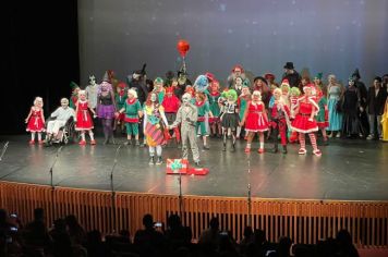 A Prefeitura de Cerquilho, por meio Coordenadoria de Cultura, apresentou o espetáculo de Teatro - 