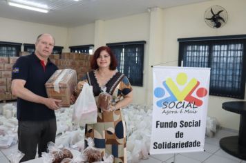 O Fundo Social de Solidariedade de Cerquilho, com o apoio da Prefeitura Municipal, concluiu nesta semana a distribuição das cestas de natais e kits personalizados de brinquedos para as famílias cadastradas.