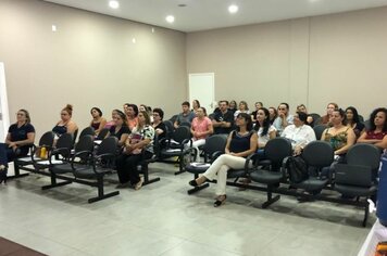 Profissionais da área da beleza participam de curso gratuito sobre empreendedorismo, boas práticas e bem-estar