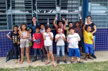 Alunos e Professores do Projeto “Cientistas do Amanhã” lançam foguetes