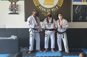 Atleta cerquilhense é graduado faixa preta no jiu-jitsu aos 60 anos