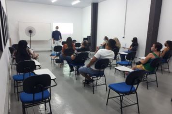 Comerciantes participam de cursos oferecidos pela Prefeitura e Sebrae