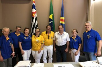 Prefeito Aldo recebe visita de integrantes do Lions Club 