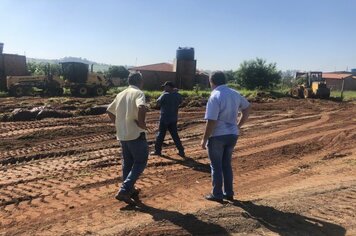 Prefeito Aldo visita obra de construção da UBSF Barreiro Rico