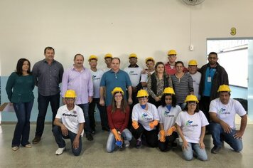 Curso de pintor em Cerquilho forma 19 alunos 