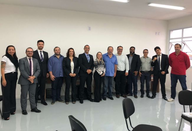 Prefeito Aldo visita dependência de primeira faculdade presencial de Cerquilho