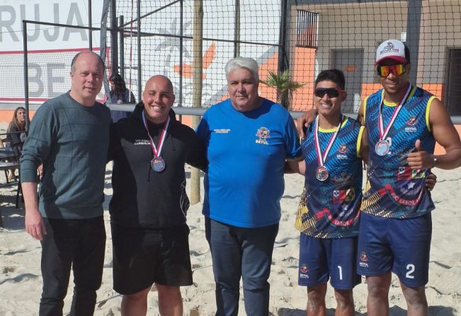 Cerquilho conquista medalhas de prata e bronze no Voleibol de Praia 