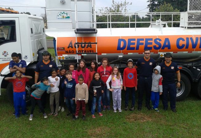 Defesa Civil realiza palestra no CRAS Cidade Jardim