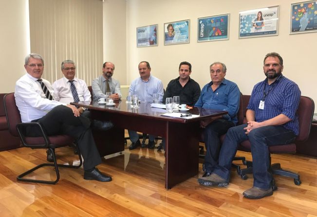 Prefeito Aldo assina contrato com a Vunesp para realização de Concurso Público em Cerquilho