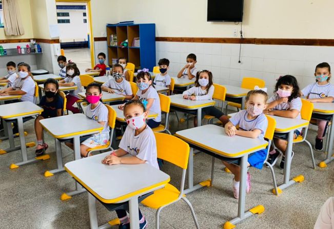 Mais de 6 mil alunos retornaram às nesta segunda-feira em Cerquilho