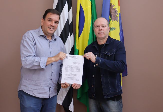 Prefeitura e Associação Centro Médico São José firmam parceria