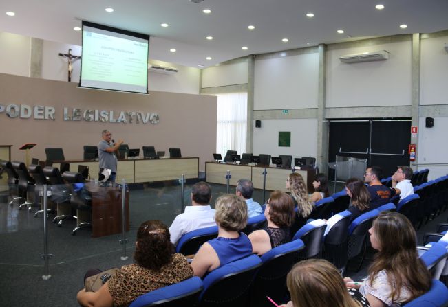 Prefeitura de Cerquilho realiza capacitação de funcionários sobre gestão ambiental