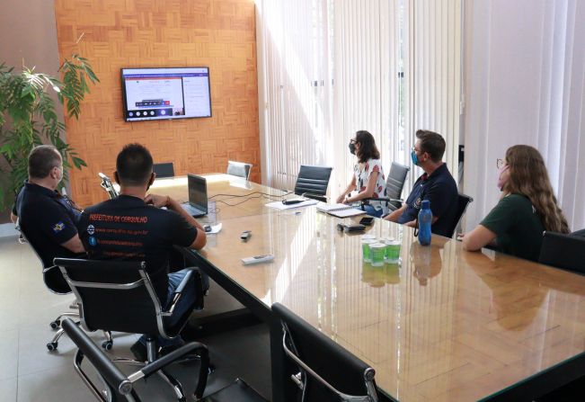 Prefeitura de Cerquilho participa de videoconferência sobre o Programa Município Verde e Azul