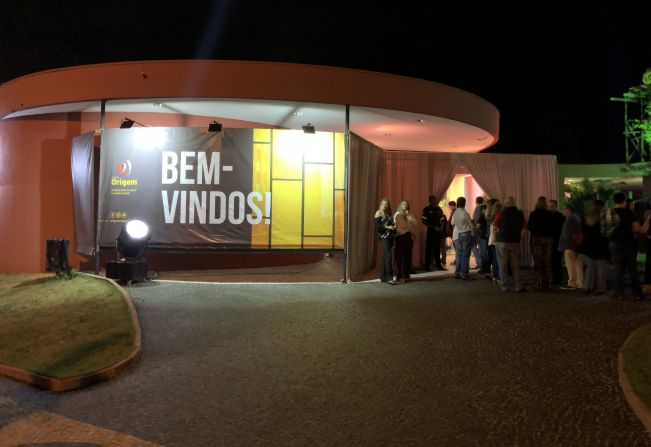 Teatro Municipal de Cerquilho recebe evento de lançamento do Colégio Origem